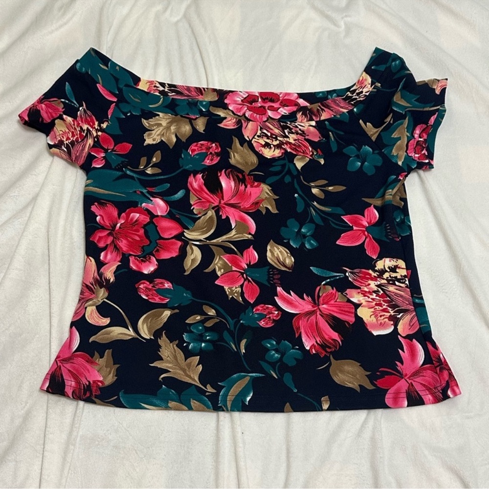 Floral top